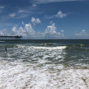 Meet your Posher, Leslie